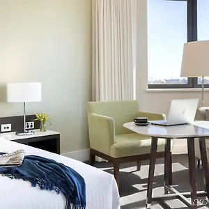 https://hotel-jen-brisbane.queenslandhotels.net