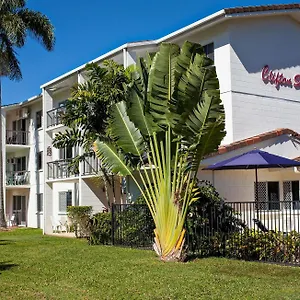https://clifton-sands-holiday-units.queenslandhotels.net
